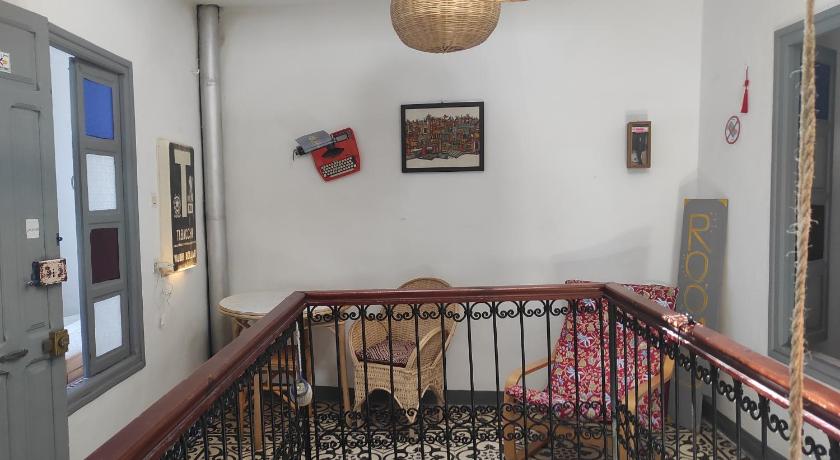 Image of Double Room with Shared Bathroom 5