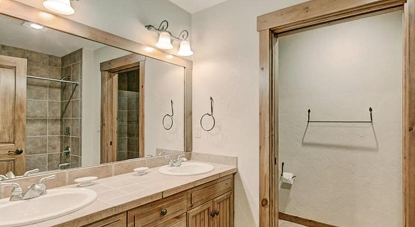 Image of Two-Bedroom Condo 2