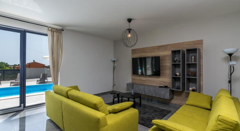 Villa PerLe Comfortable holiday residence - image 13