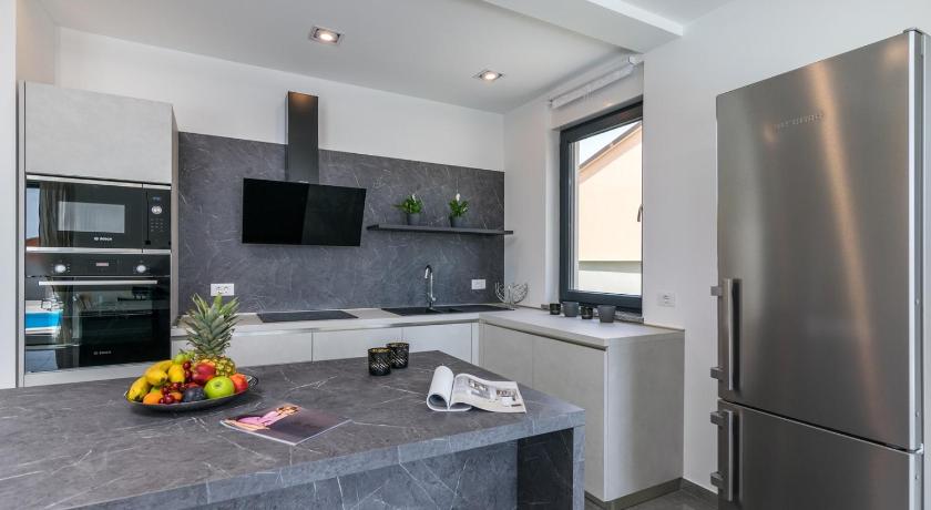 Villa PerLe Comfortable holiday residence - image 8