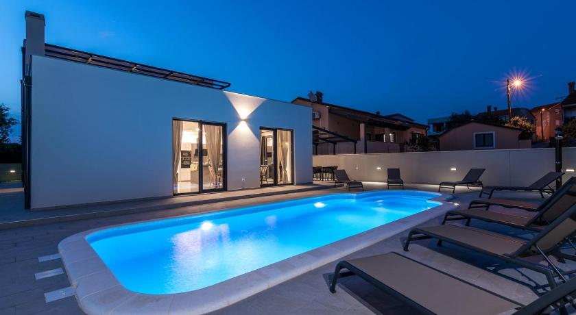 Villa PerLe Comfortable holiday residence - image 17