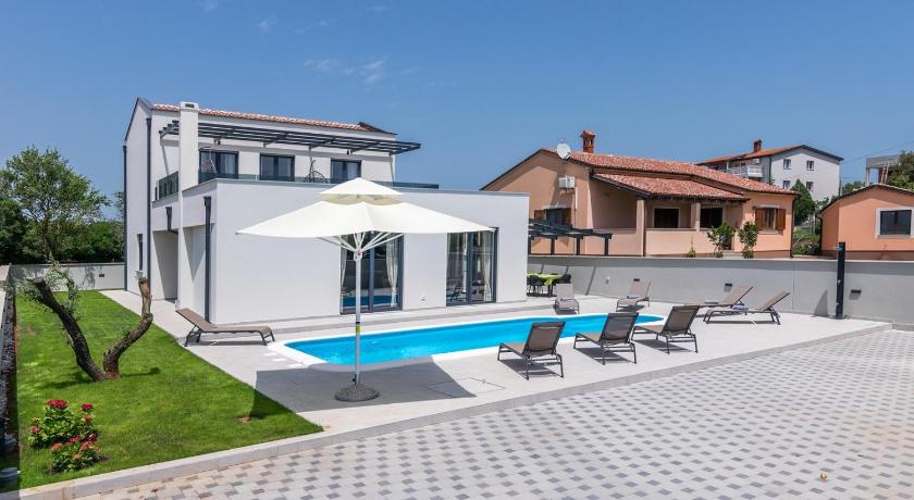 Villa PerLe Comfortable holiday residence - image 20