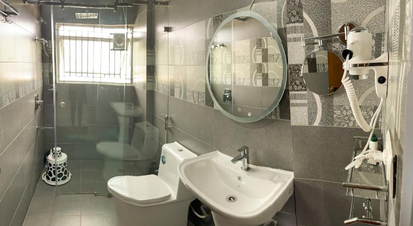 Royal Tusker Luxury Service Apartments photo