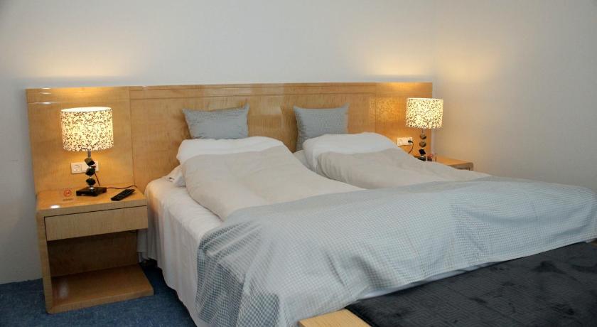 Seafront Hotel photo