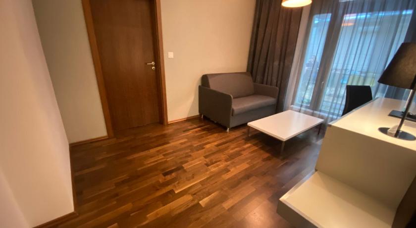 Image of Suite 6