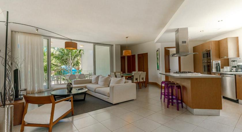 Image of Four-Bedroom Luxury Apartment 0