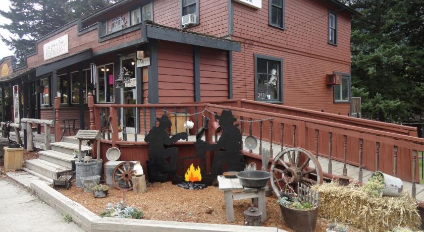 Old Towne Inne Chuckwagon Bar & Grill photo