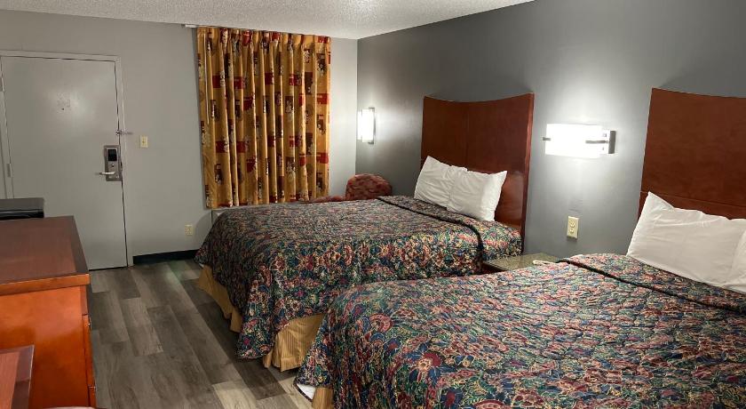 BRIARWOOD INN photo