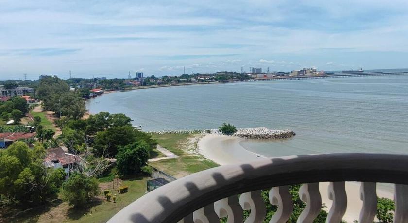 Glory Beach Resort Homestay PortDickson photo