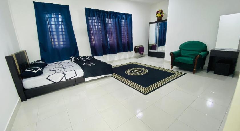 Nayla Homestay photo