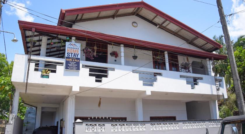 Tharaka Homestay — Hotel in Mirissa