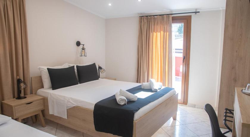 Image of Triple Room with Balcony 0