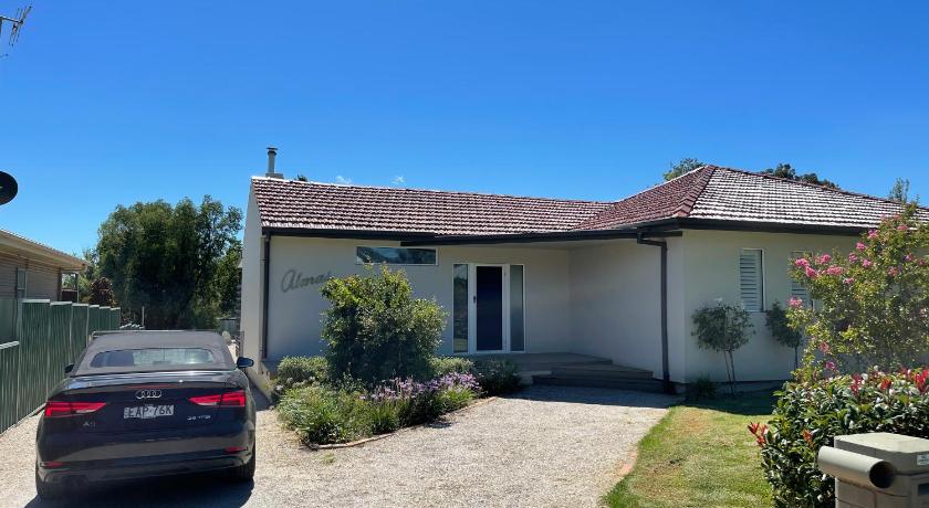 Almas Mudgee photo