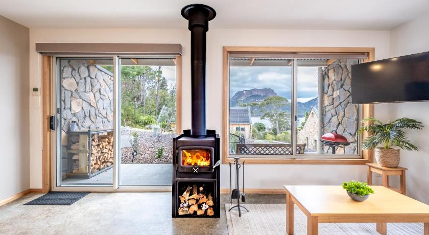 Freycinet Stone Studio 7 - Quartz — Hotel in Coles Bay