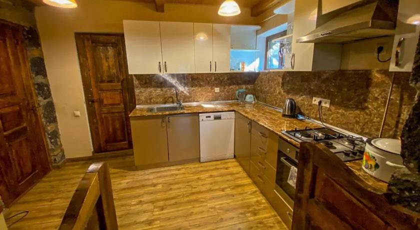 The coziest apartment in Dilijan 3plus2 photo