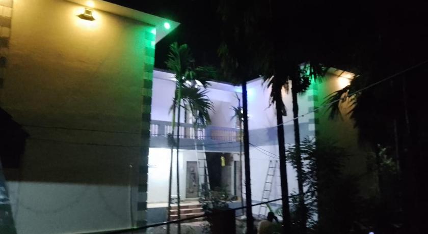 Tendulkar Beach Resort photo