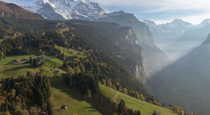 Wengen Ski Cup Lauberhorn flat available