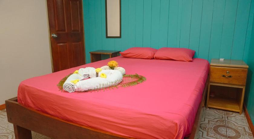 Hotel Gitana Corcovado, y Tour operador photo