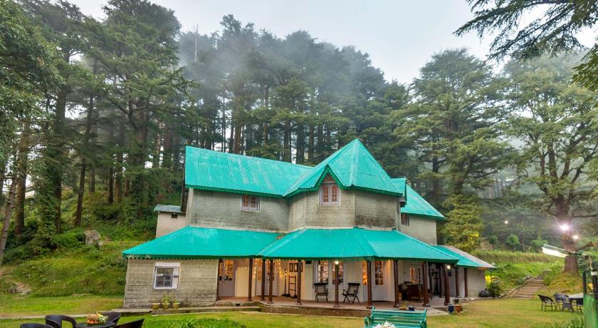 StayVista at 8Oaks - Ancestral Bungalow — Hotel in Dalhousie