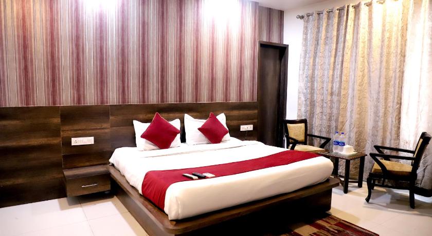 HOTEL HOLLYWOOD HEIGHTS photo