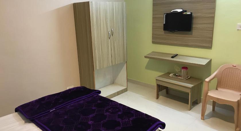 Happy Stay Rooms and Cottages - image 40