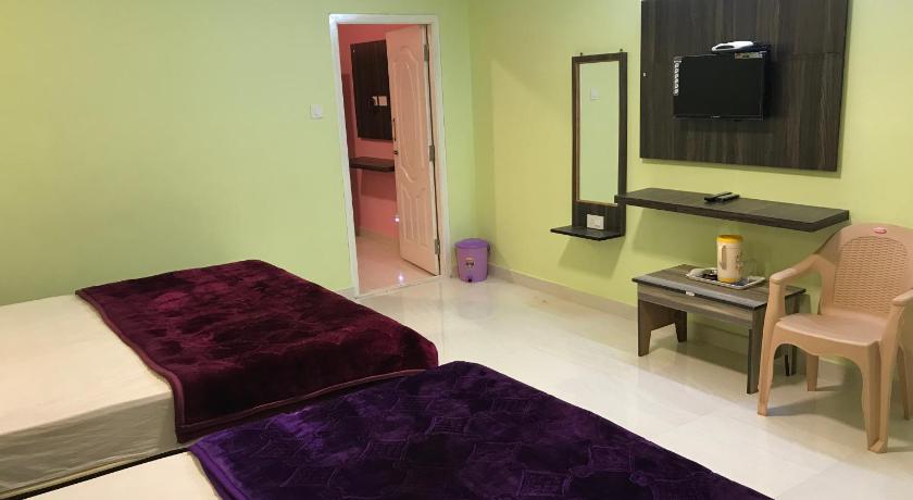 Happy Stay Rooms and Cottages - image 16