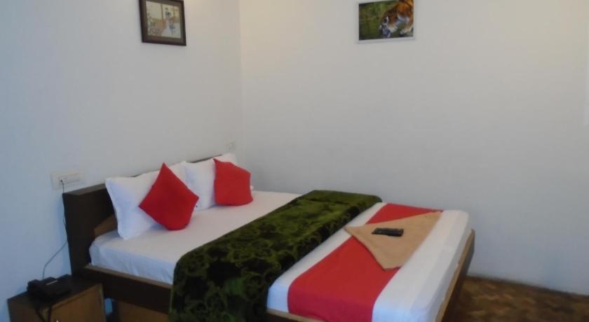 Cliff Residency Near Botanical Garden Ooty photo