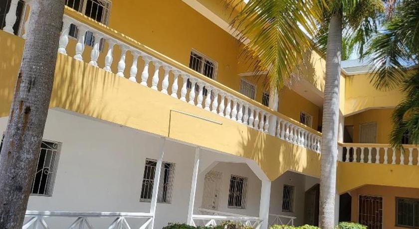 Hermosa Suites #1 in the heart of PUNTA CANA