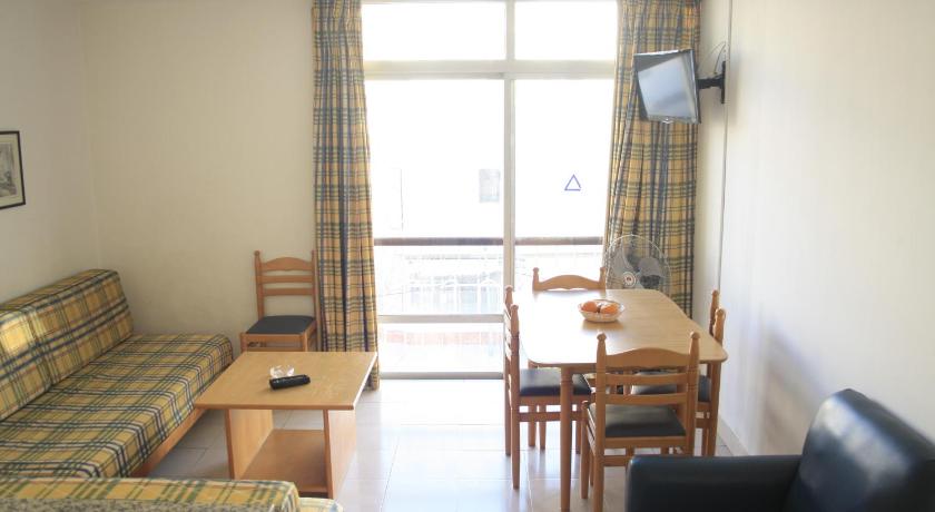 Image of One-Bedroom Apartment with Sea View 1
