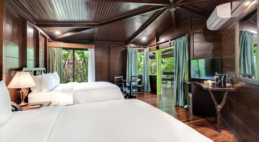 Chachagua Rainforest Hotel & Hot Springs photo