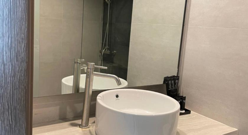 Image of Ocean View Twin Room 11