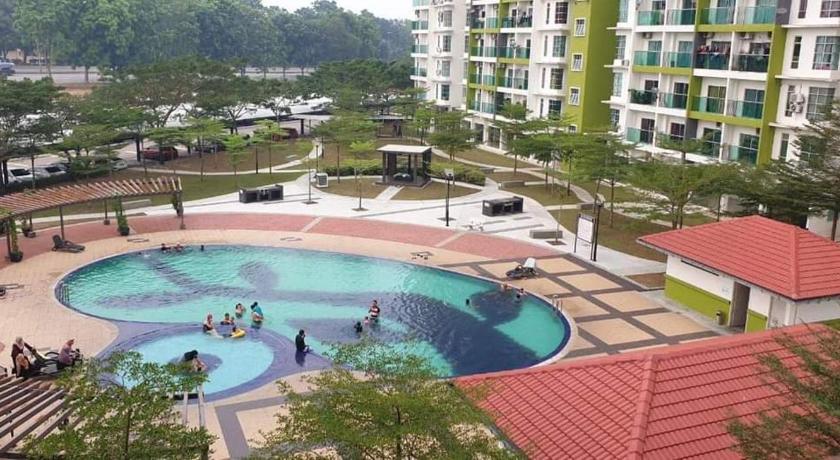 Apartment with Pool View , INFA - Muslim House @ Seroja Apartment, Johor Bahru in Johor Bahru