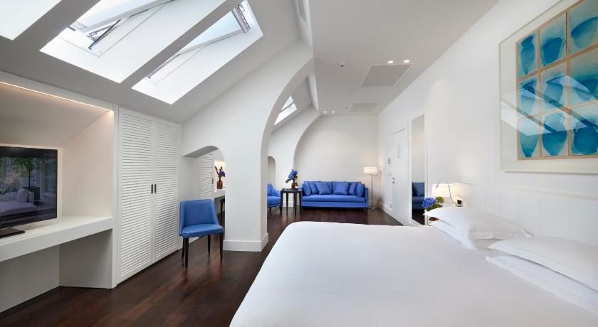 Image of Executive Family Suite 1