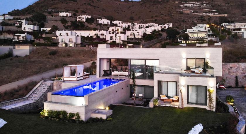 Vistaport B - Luxury Villa with Private Pool and Sea View