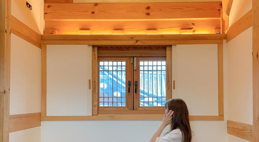 首尔 Chaehyodang Hanok Stay 住宿 餐厅