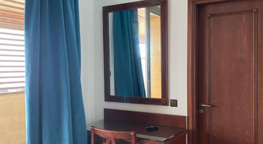 Image of Deluxe Single Room 8