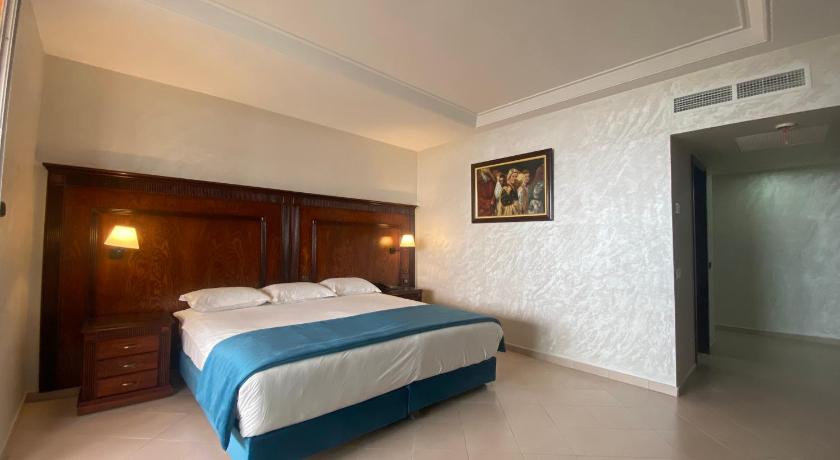 Image of Deluxe Double Room 4
