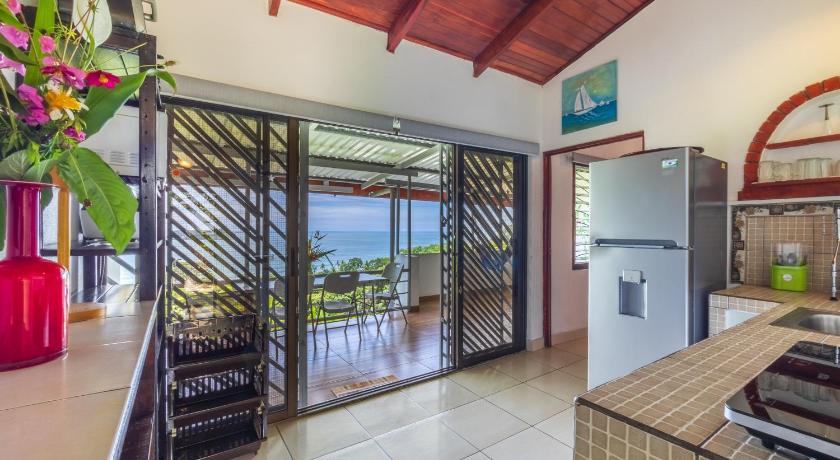 Image of Apartment with Sea View 12