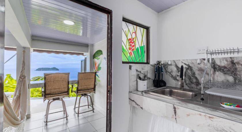 Image of Apartment with Sea View 2