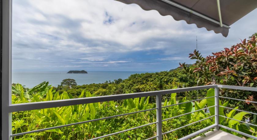 Image of Superior Apartment with sea views 9