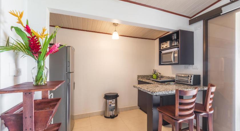 Image of Apartment with Sea View 8