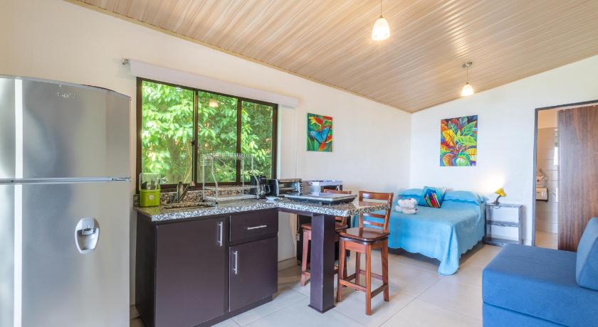Image of Apartment with Sea View 10