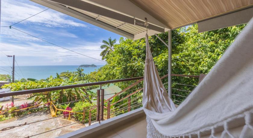 Image of Apartment with Sea View 9