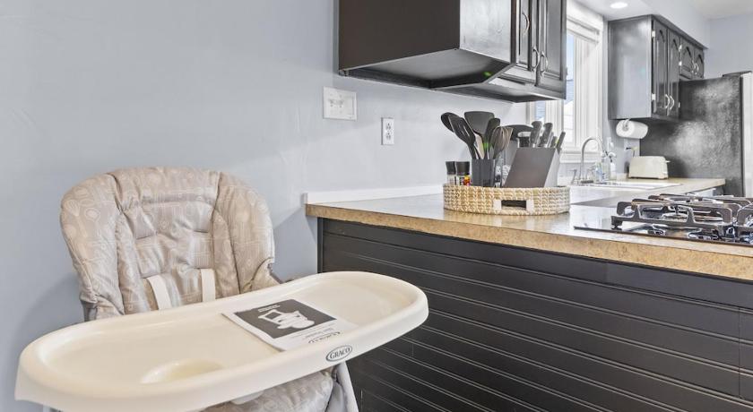 Pet-friendly 4 BD Historic Charmer at Marion Uptown photo