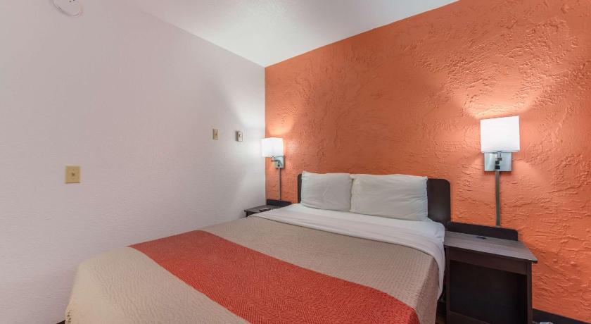 Motel 6-Saint Paul, MN - I-94 photo