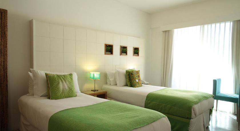 Image of Superior Room 6