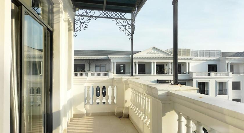 The Flamboyant #StayWork Vinhomes Marina photo