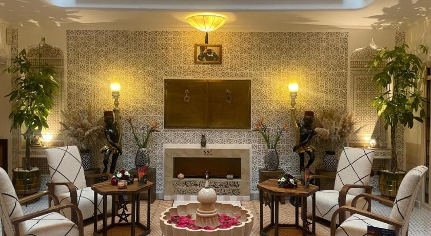Riad Wazani Square & SPA photo