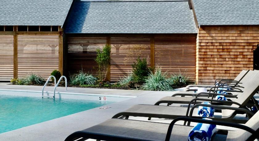 Cape Cod Veranda photo