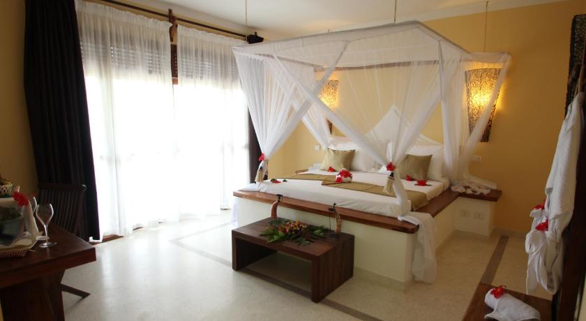 รูปของห้องลักชัวรีสวีท (Luxury Suite) 0